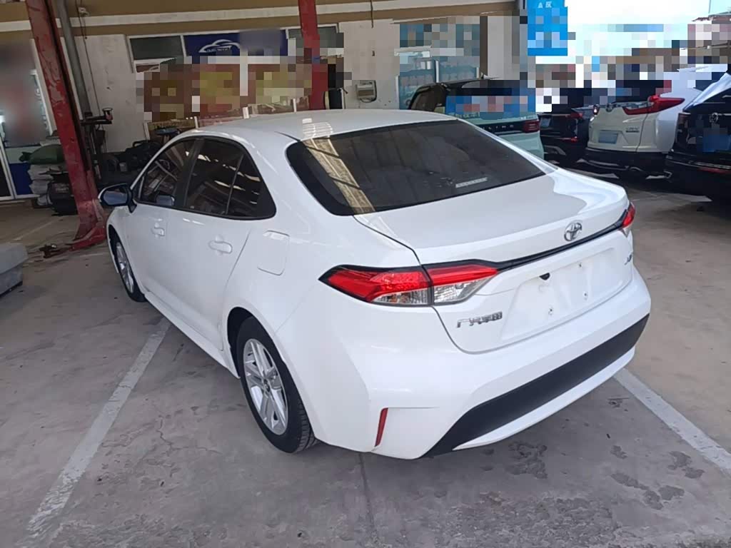 Toyota Levin 1.5 л 2021 г. Белый, пробег 46400 км