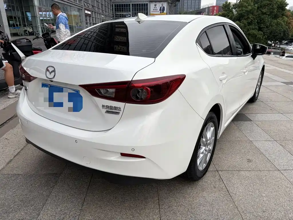Mazda 3 Axela — миниатюра 8