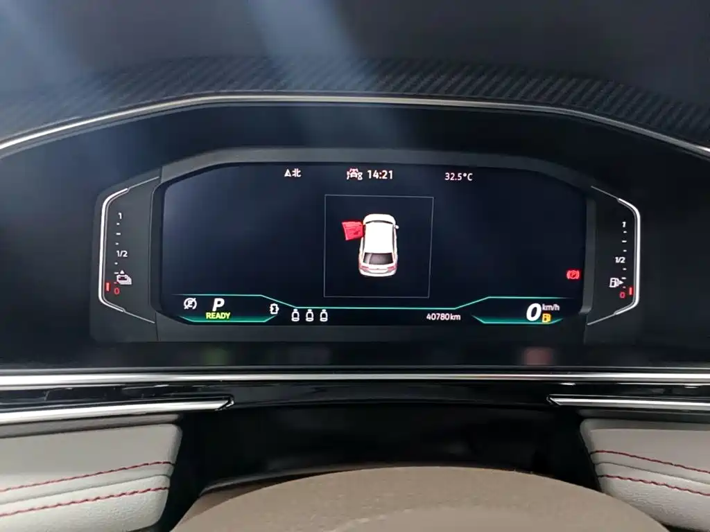 Volkswagen Tiguan L PHEV — миниатюра 12