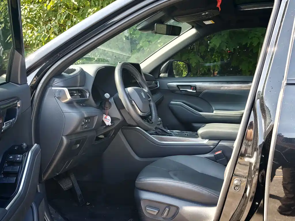 Toyota Crown Kluger — миниатюра 12