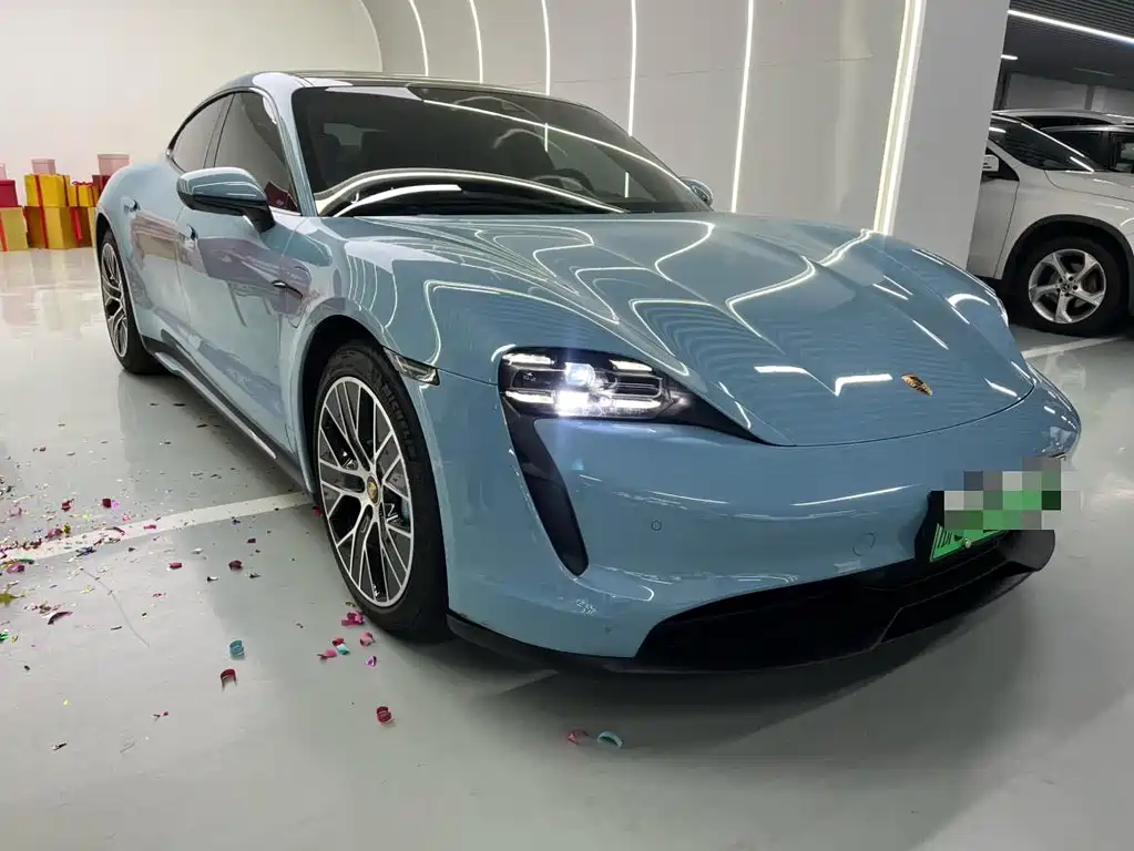 Porsche Taycan — миниатюра 3