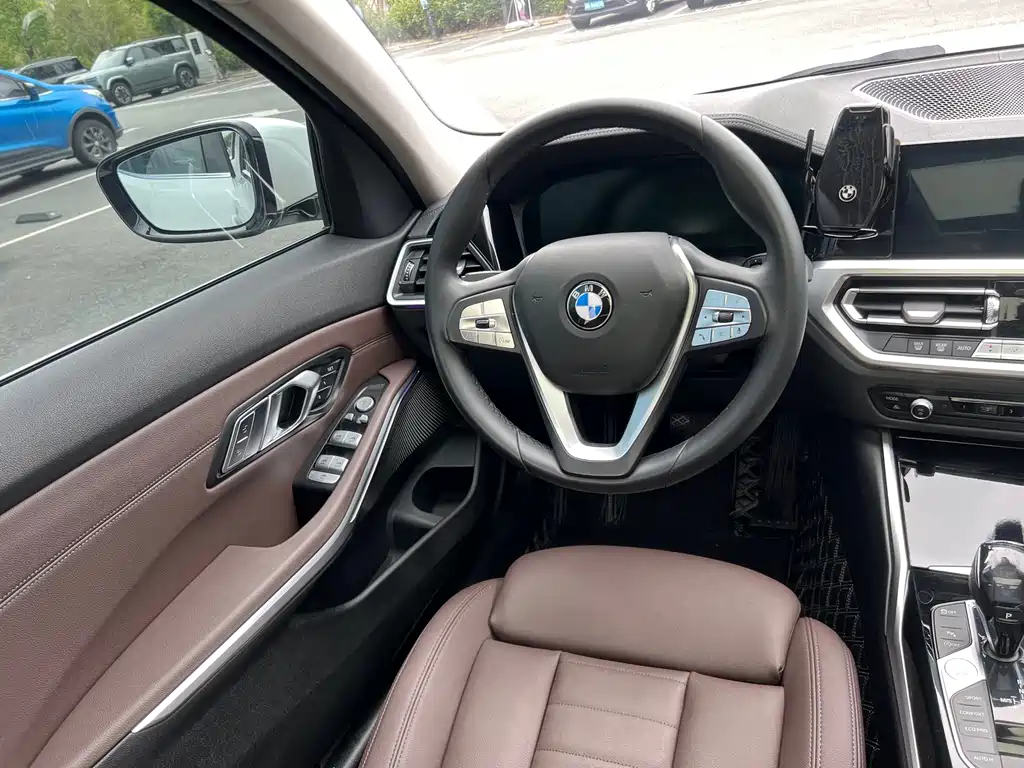 BMW 3 Series — миниатюра 13