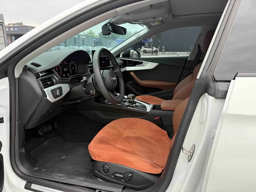 Audi A5 (Import) — миниатюра 17
