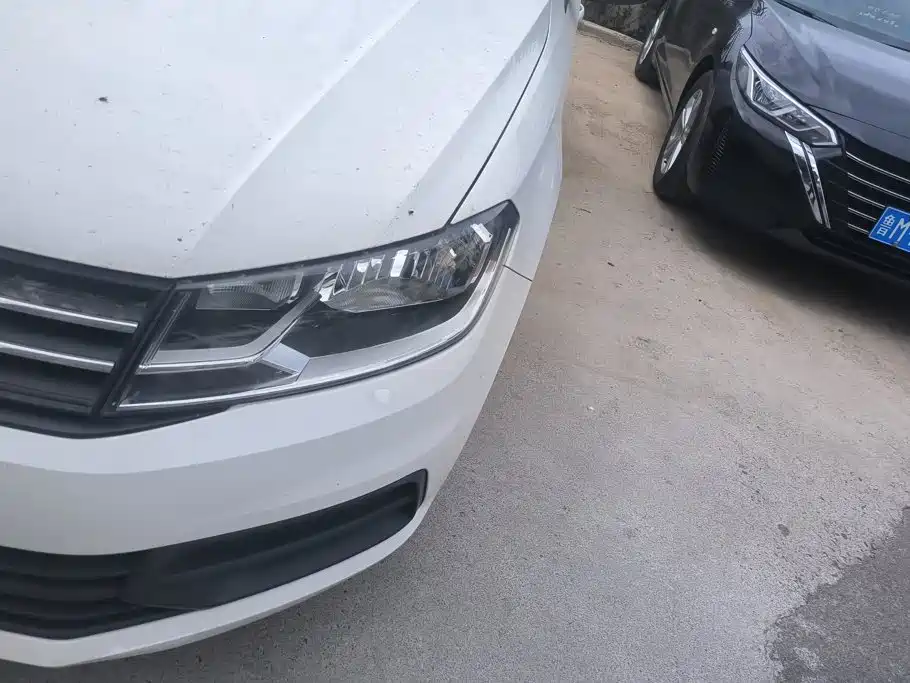 Volkswagen Santana — миниатюра 5