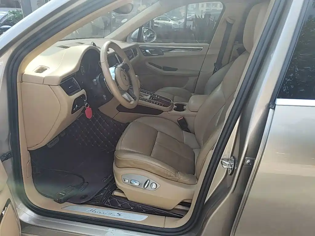 Porsche Macan — миниатюра 15