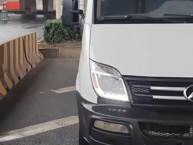 SAIC MAXUS XINTU V80