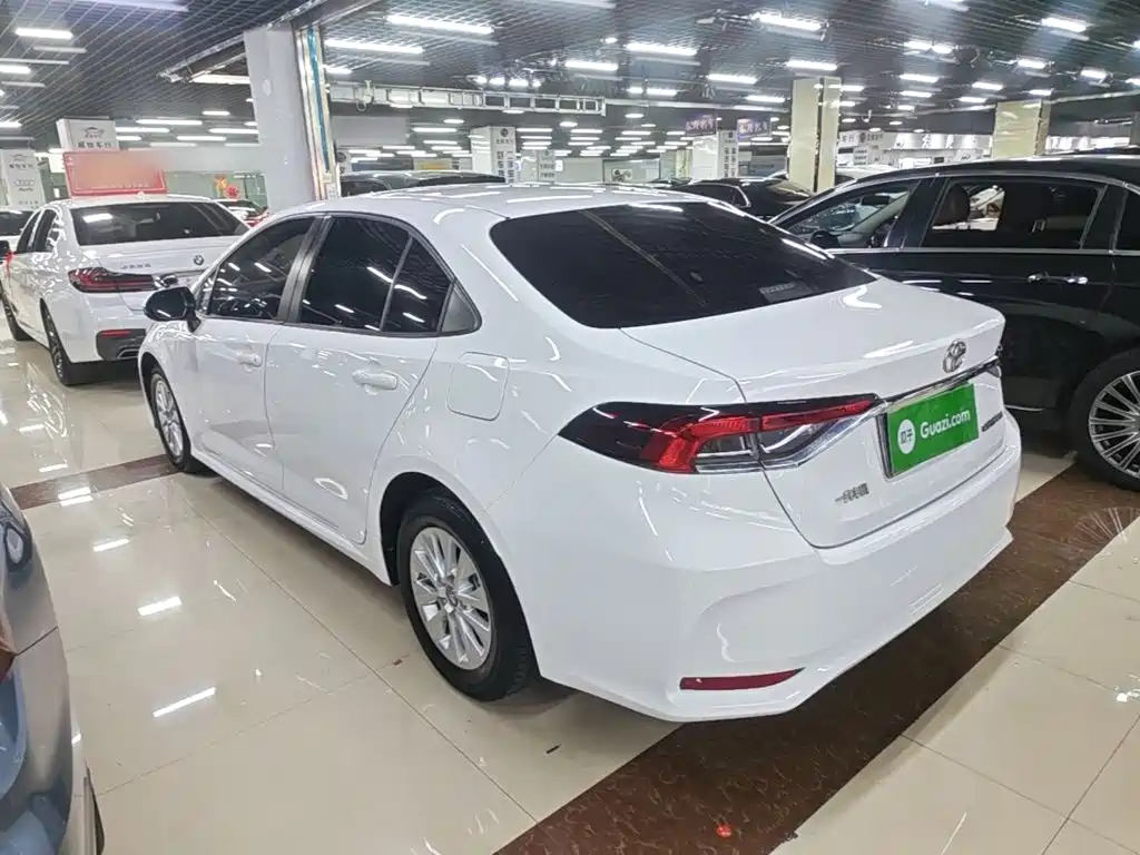 Toyota Corolla — миниатюра 5