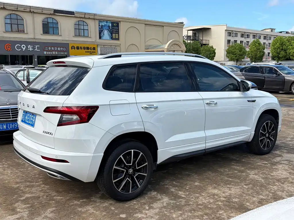 Skoda Karoq — миниатюра 4