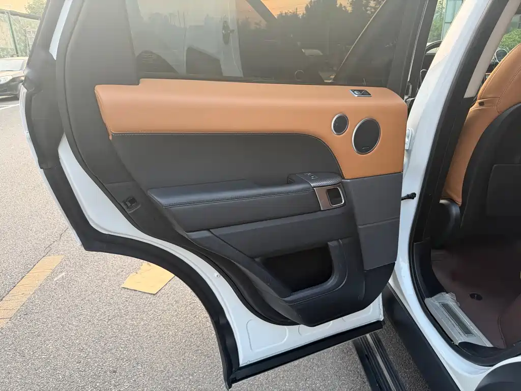 Land Rover Sport — миниатюра 11