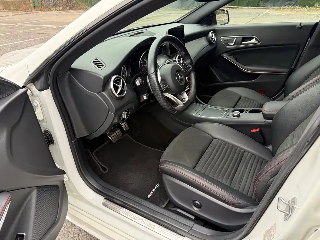 Mercedes-Benz CLA 2018 CLA 220 4MATIC
