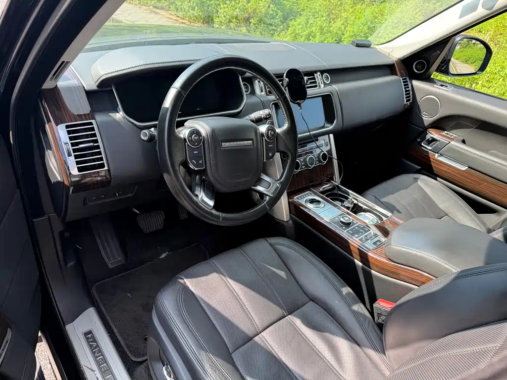 Land Rover Range Rover — миниатюра 8
