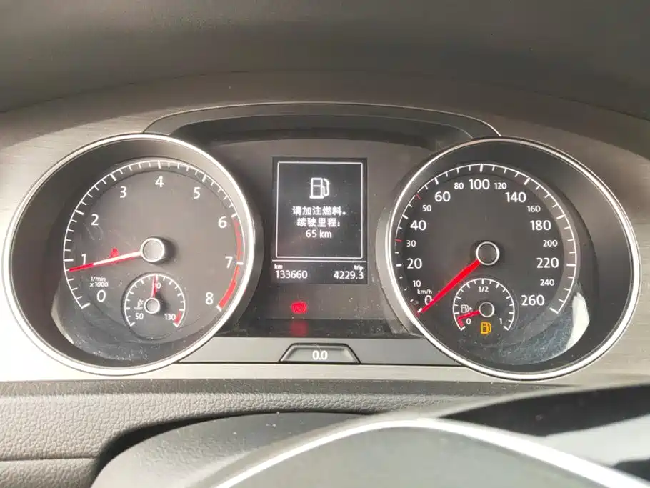 Volkswagen Golf — миниатюра 14