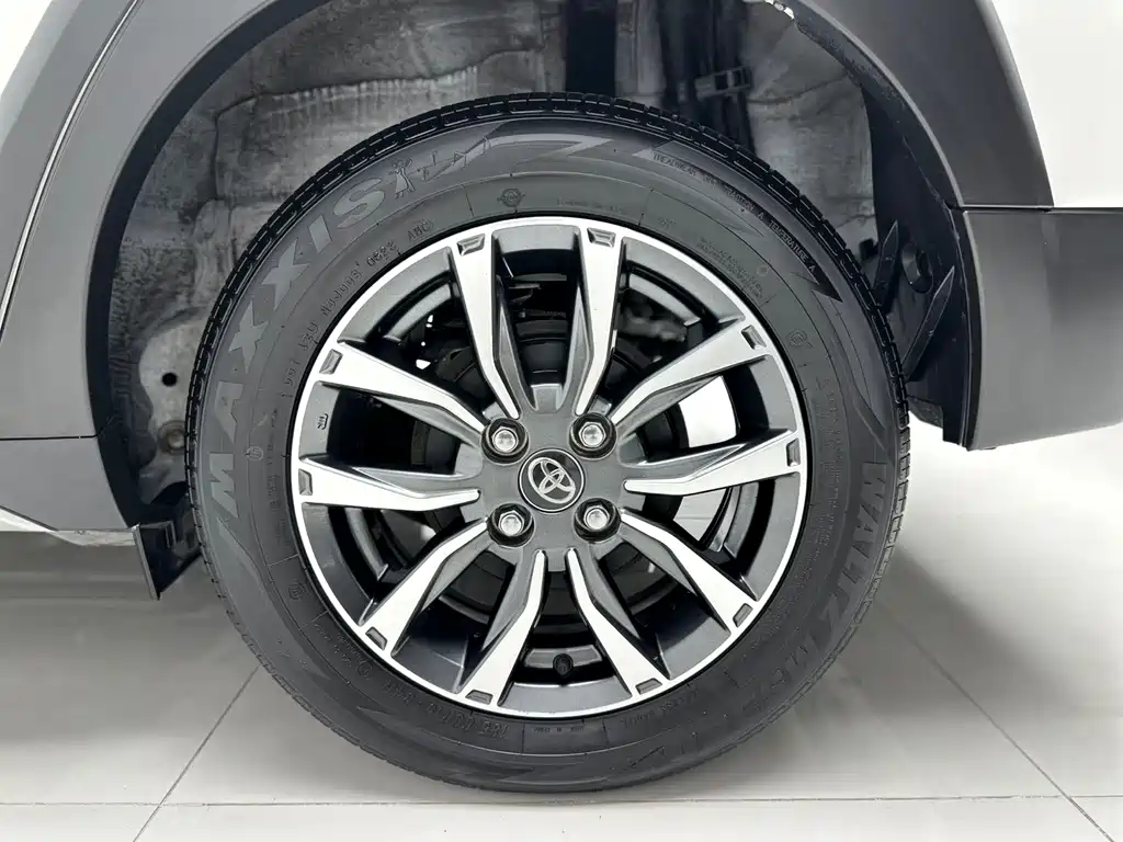 Toyota Yaris L — миниатюра 15