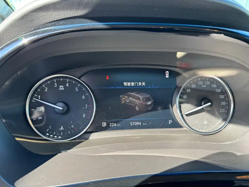 Buick GL8 — миниатюра 15