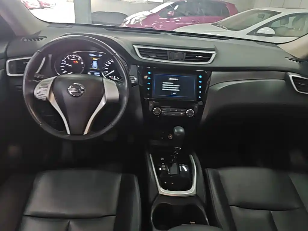 Nissan X-Trail — миниатюра 10