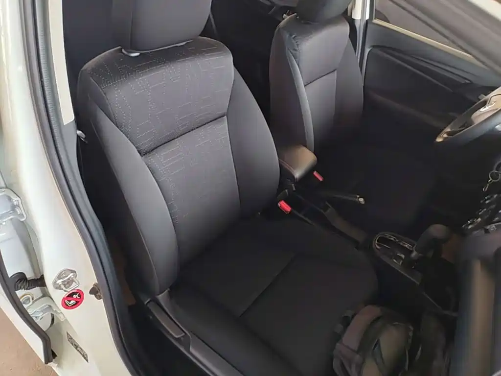 Honda Fit — миниатюра 25