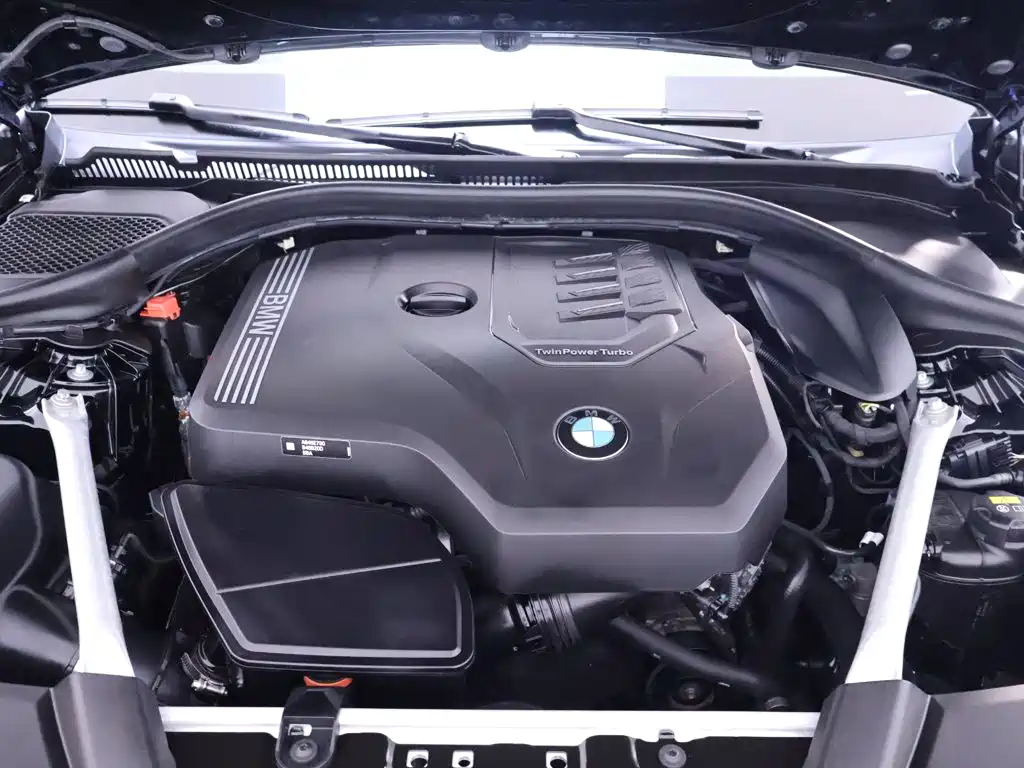 BMW 5 Series — миниатюра 24