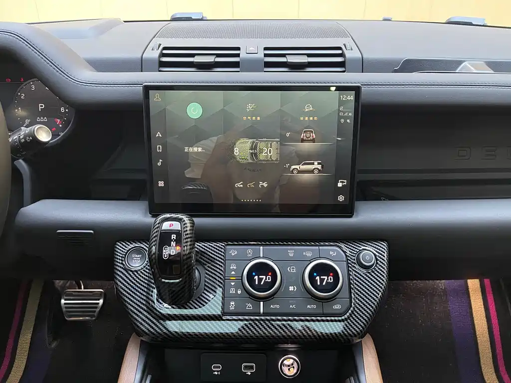 Land Rover Defender — миниатюра 14