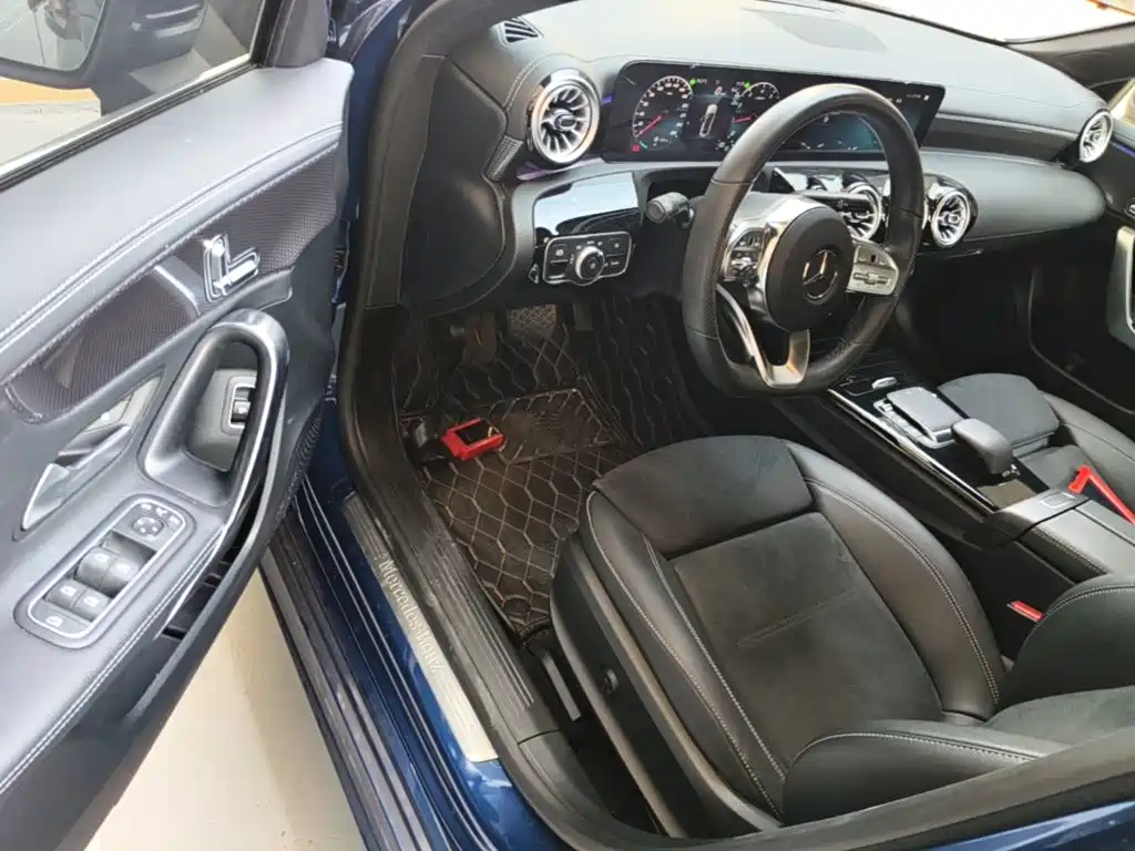 Mercedes-Benz A-Class — миниатюра 16