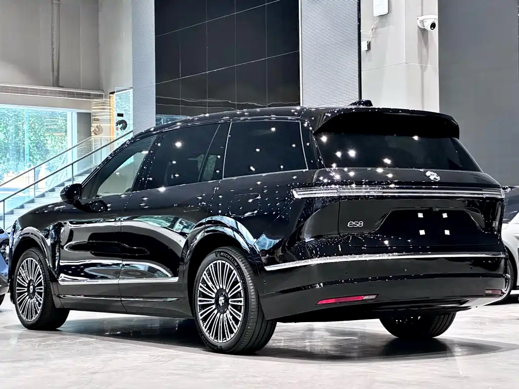 NIO ES8 2026 мест Executive Luxury