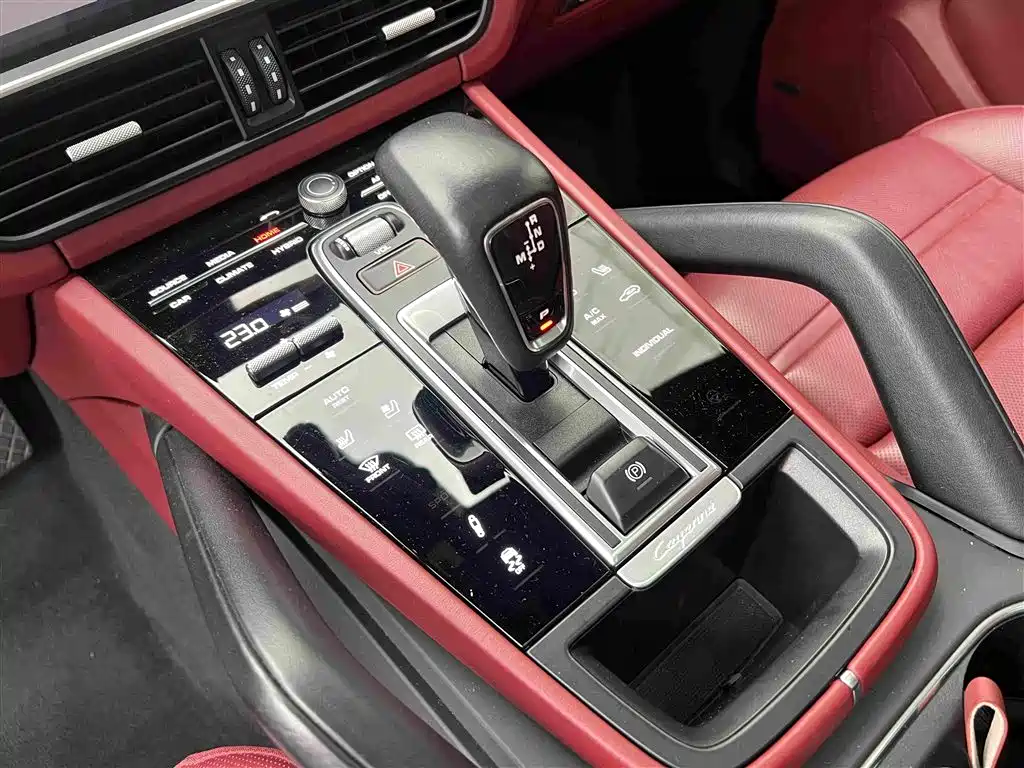 Porsche Cayenne Hybrid — миниатюра 5