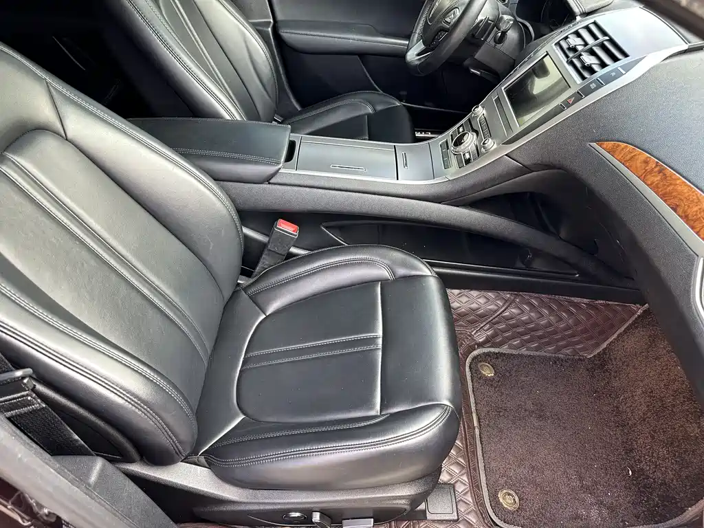 Lincoln MKZ 2019 2.0T Premium V