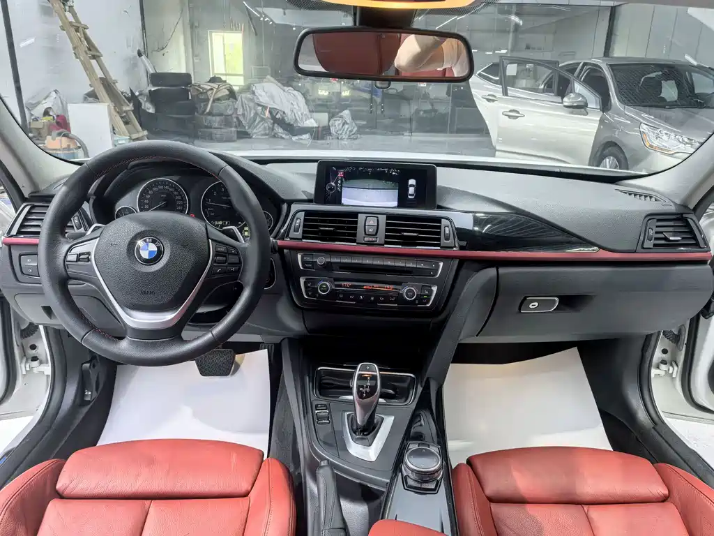 BMW 3 Series — миниатюра 10