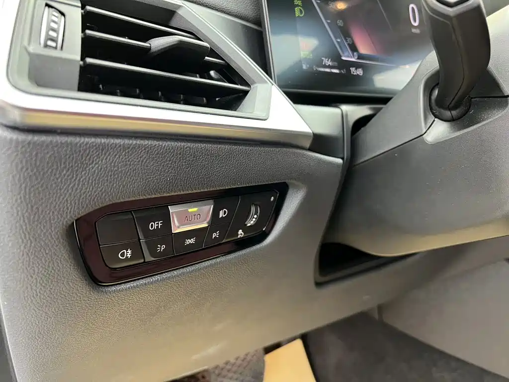 BMW 3 Series — миниатюра 25