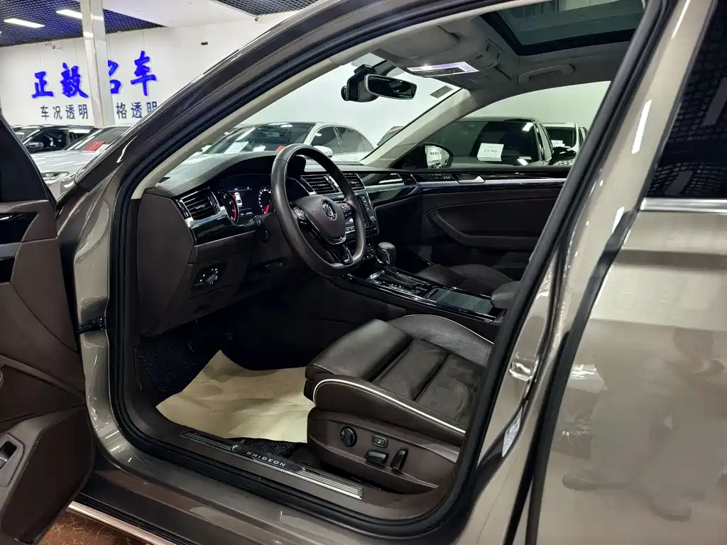 Volkswagen Phideon 2016 480 V6