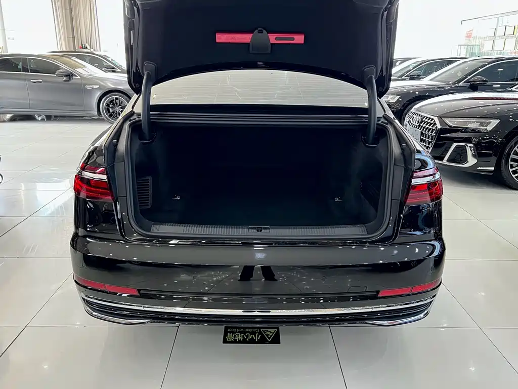 Audi A8 — миниатюра 25