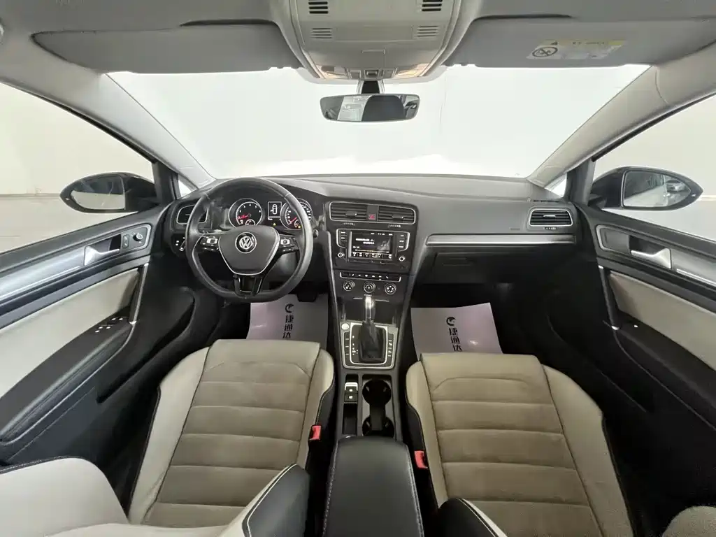 Volkswagen Golf — миниатюра 8