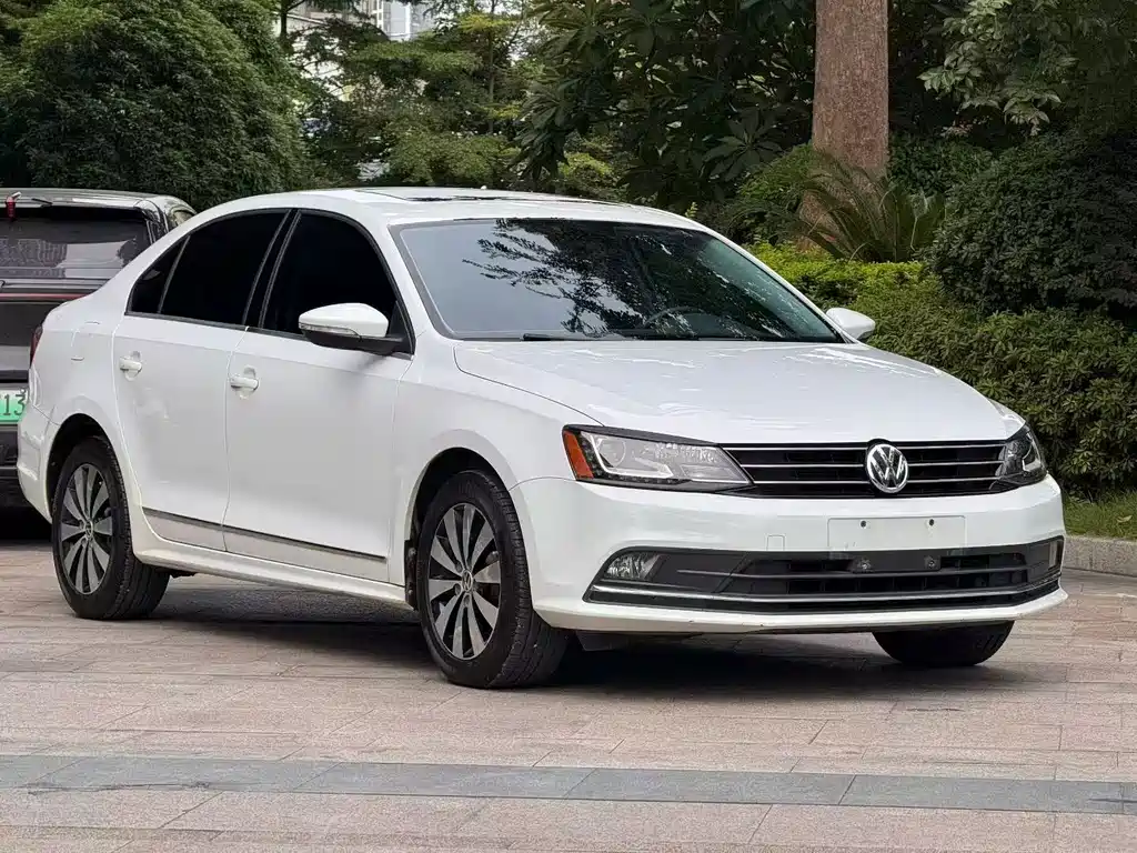 Volkswagen Sagitar — миниатюра 3