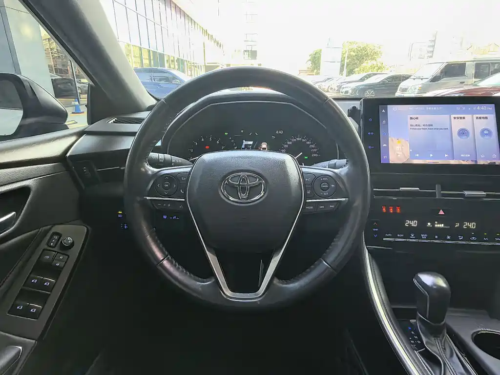 Toyota Avalon — миниатюра 16