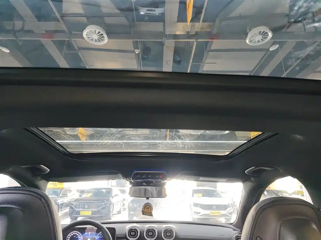 Mercedes-Benz C-Class - фото 18