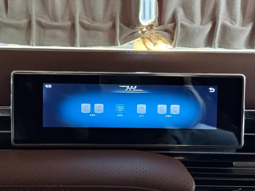 MERCEDES-BENZ V CLASS