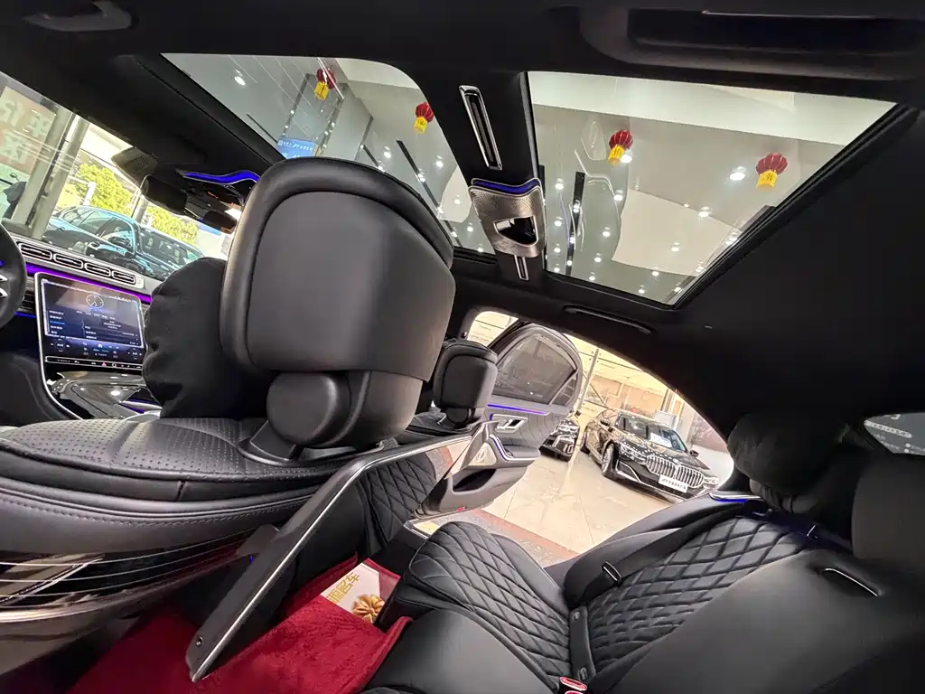 Mercedes-Benz S-Class — миниатюра 13