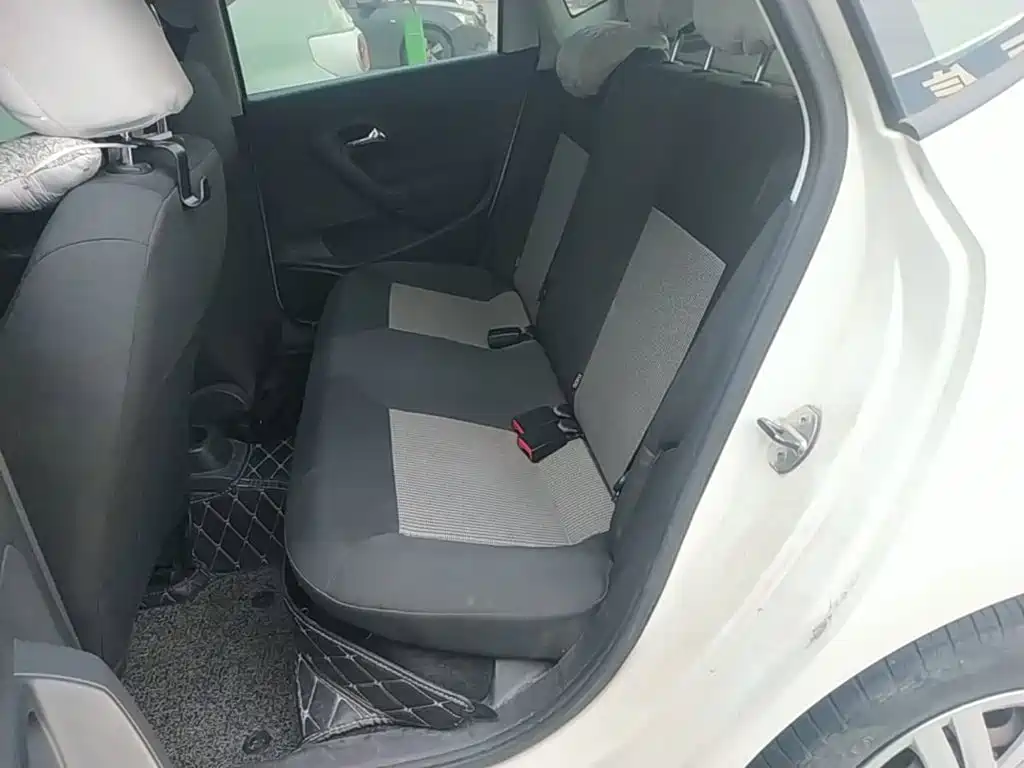 Volkswagen Polo — миниатюра 17