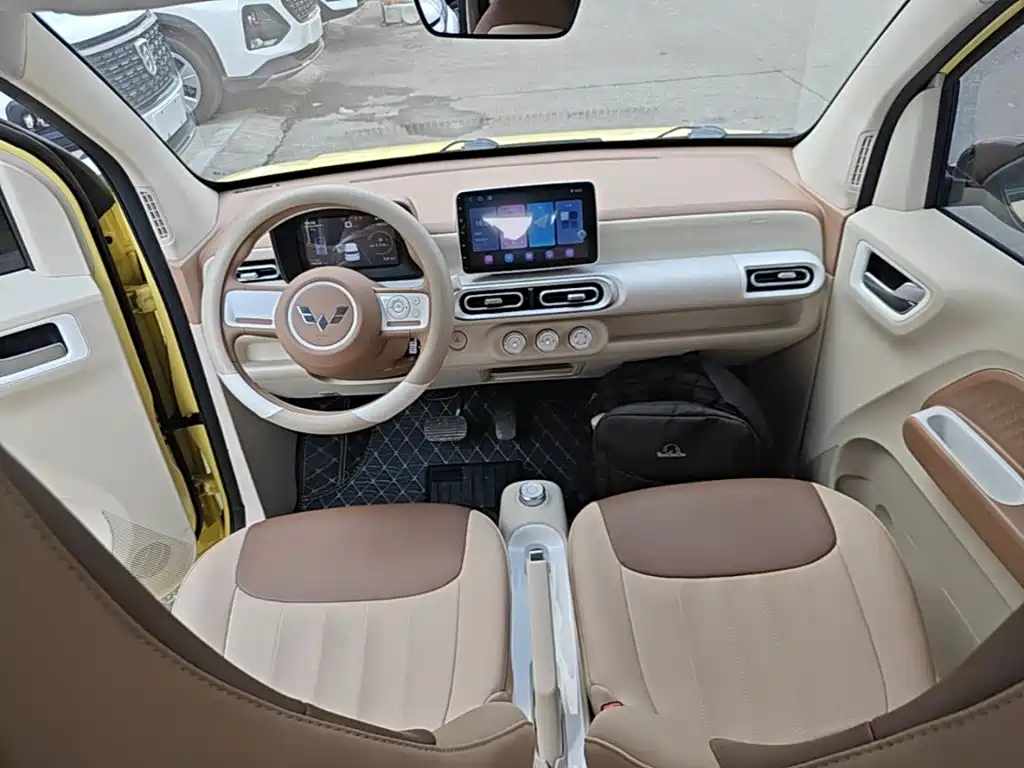 Wuling MINIEV — миниатюра 10