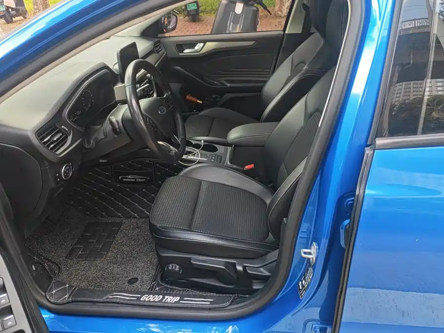Ford Focus — миниатюра 9