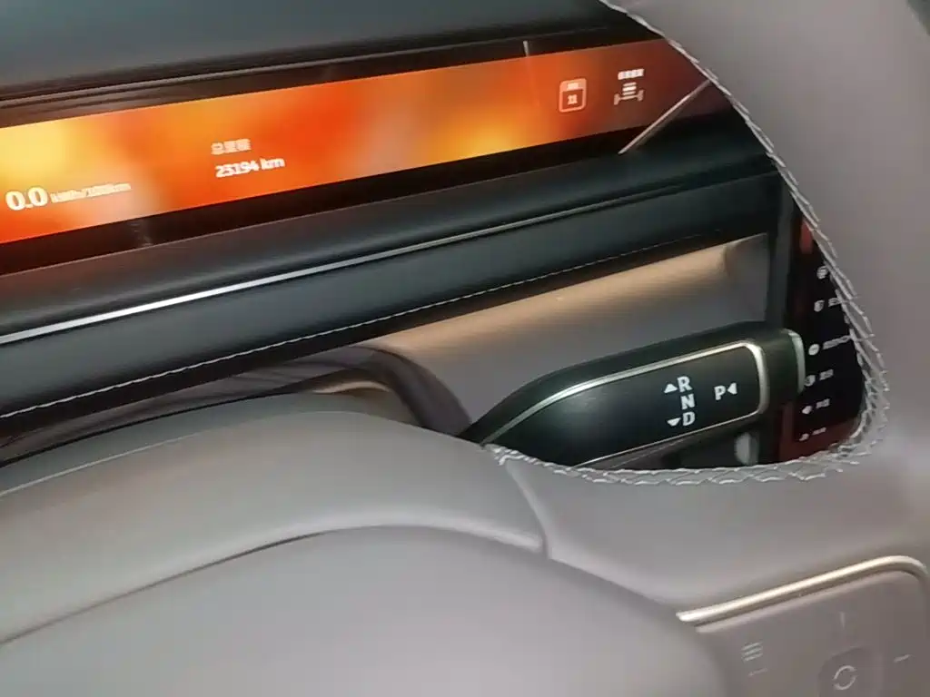 NIO ES8 — миниатюра 14