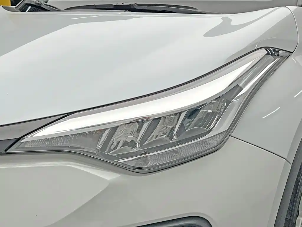 Toyota IZOA — миниатюра 10