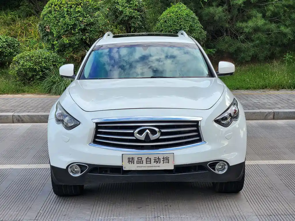 Infiniti QX70 — миниатюра 3