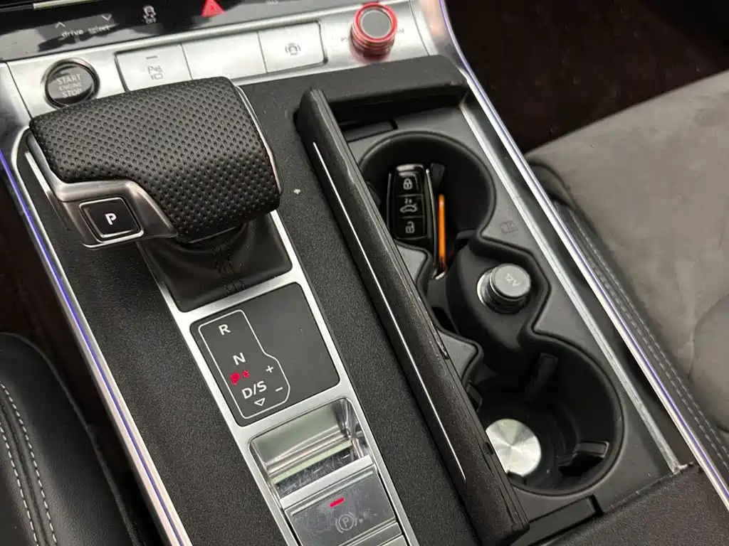 Audi A6L — миниатюра 15