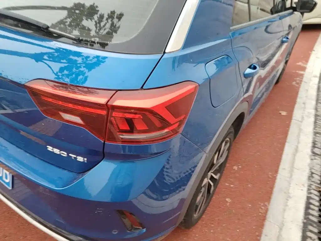Volkswagen T-Roc — миниатюра 8