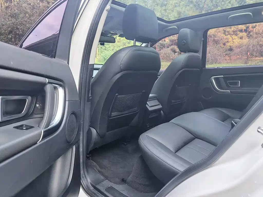 Land Rover Discovery Sport — миниатюра 6