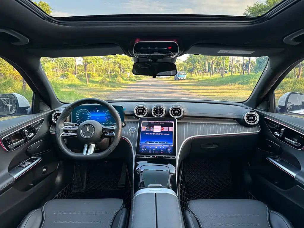 Mercedes-Benz C-Class — миниатюра 9