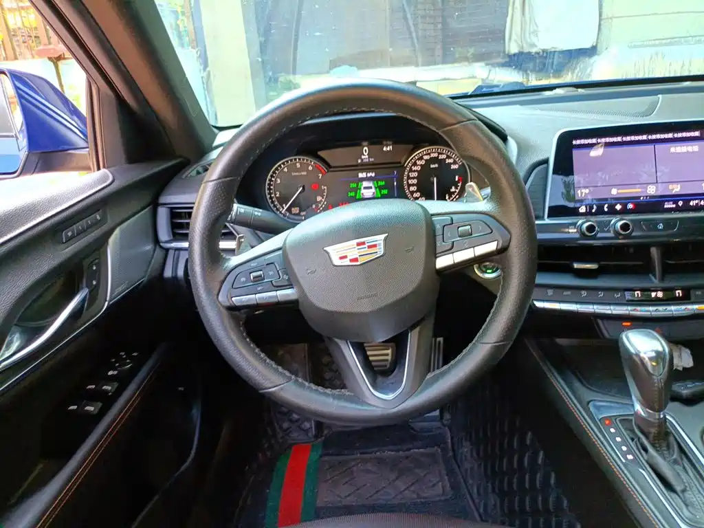 Cadillac CT4 — миниатюра 11