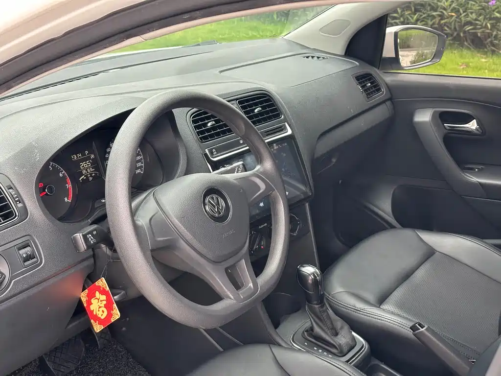 Volkswagen Polo — миниатюра 9