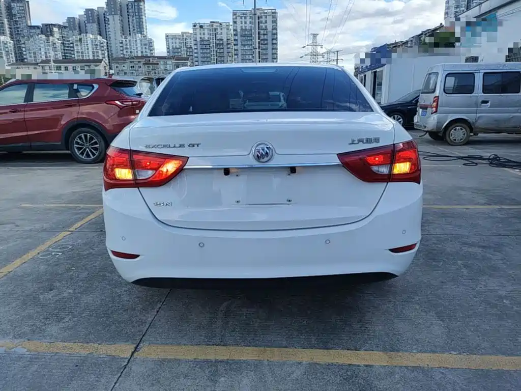Buick Excelle — миниатюра 6
