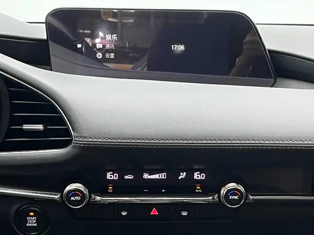 Mazda 3 Axela — миниатюра 22